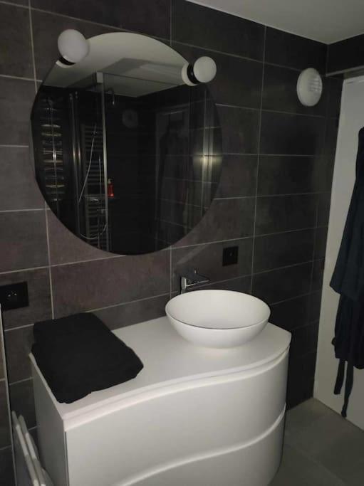 Logis Hippolyte Apartment *